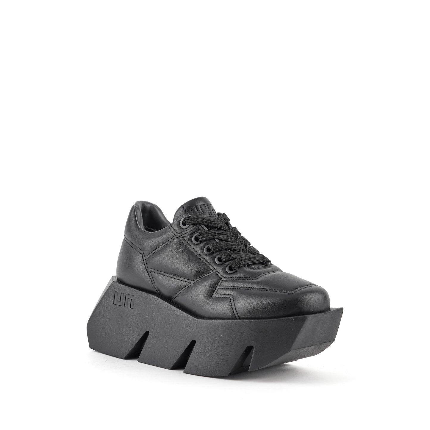 Bull Puffy Sneaker